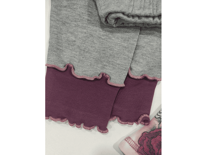 Pijama de Menina com Bonecas e Detalhes Brilhantes 3