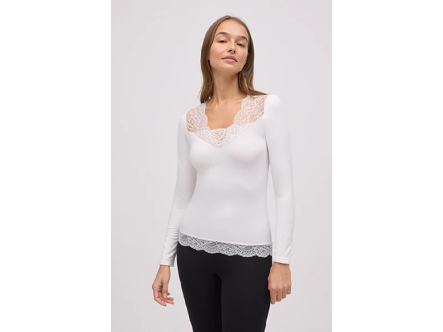 Camisola térmica com renda 1