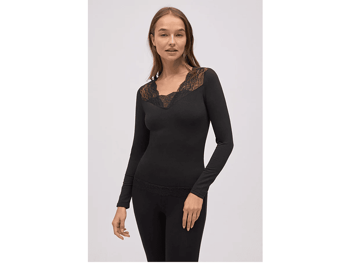 Camisola térmica com renda 2