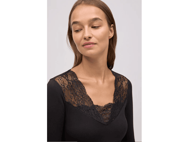 Camisola térmica com renda 3