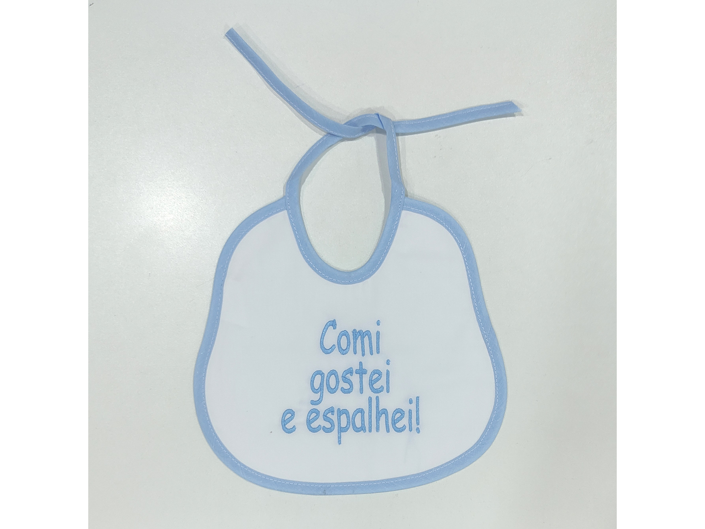 Babete de Atilho Impermeável com Frases Divertidas 6