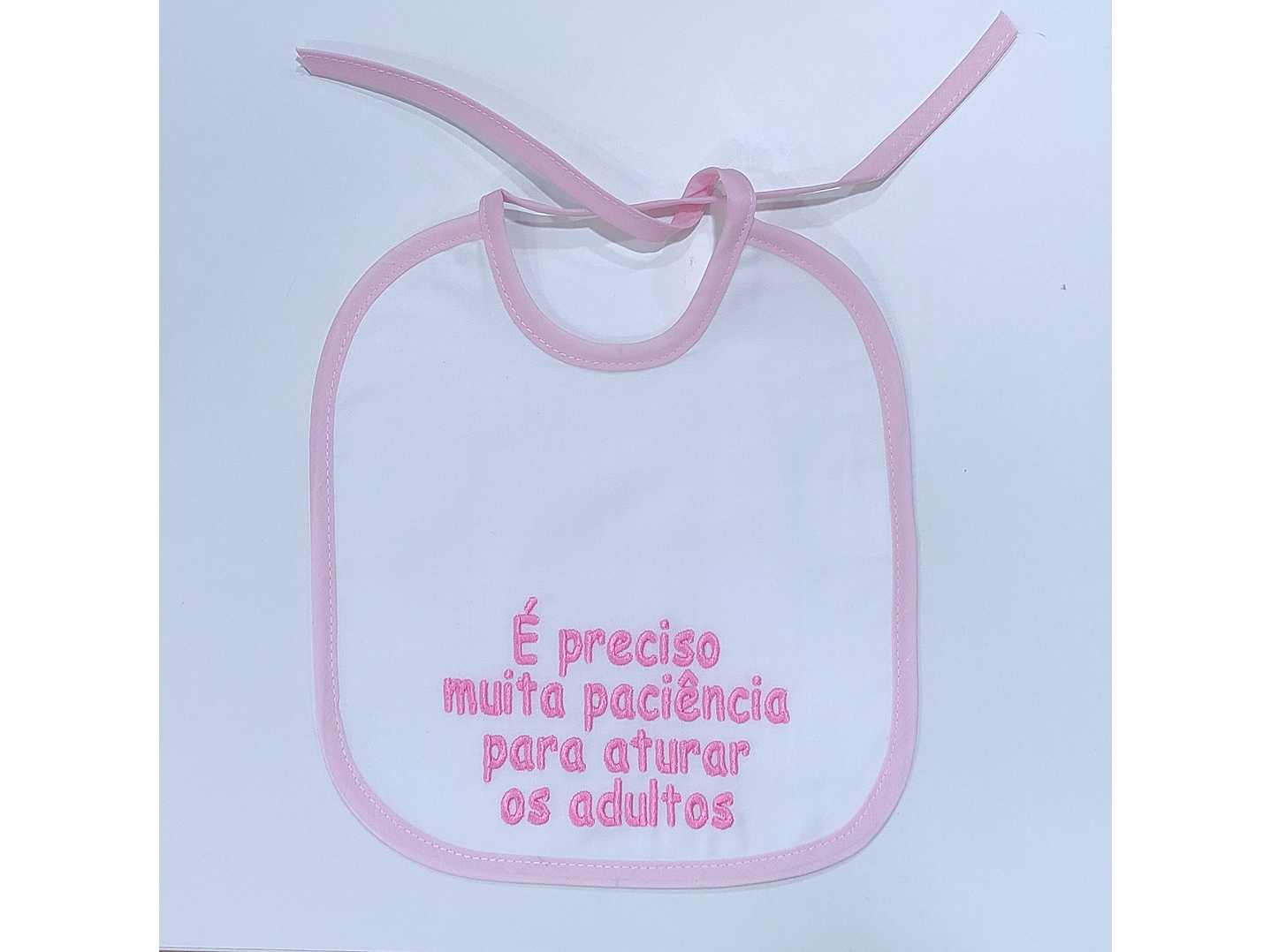 Babete de Atilho Impermeável com Frases Divertidas 9