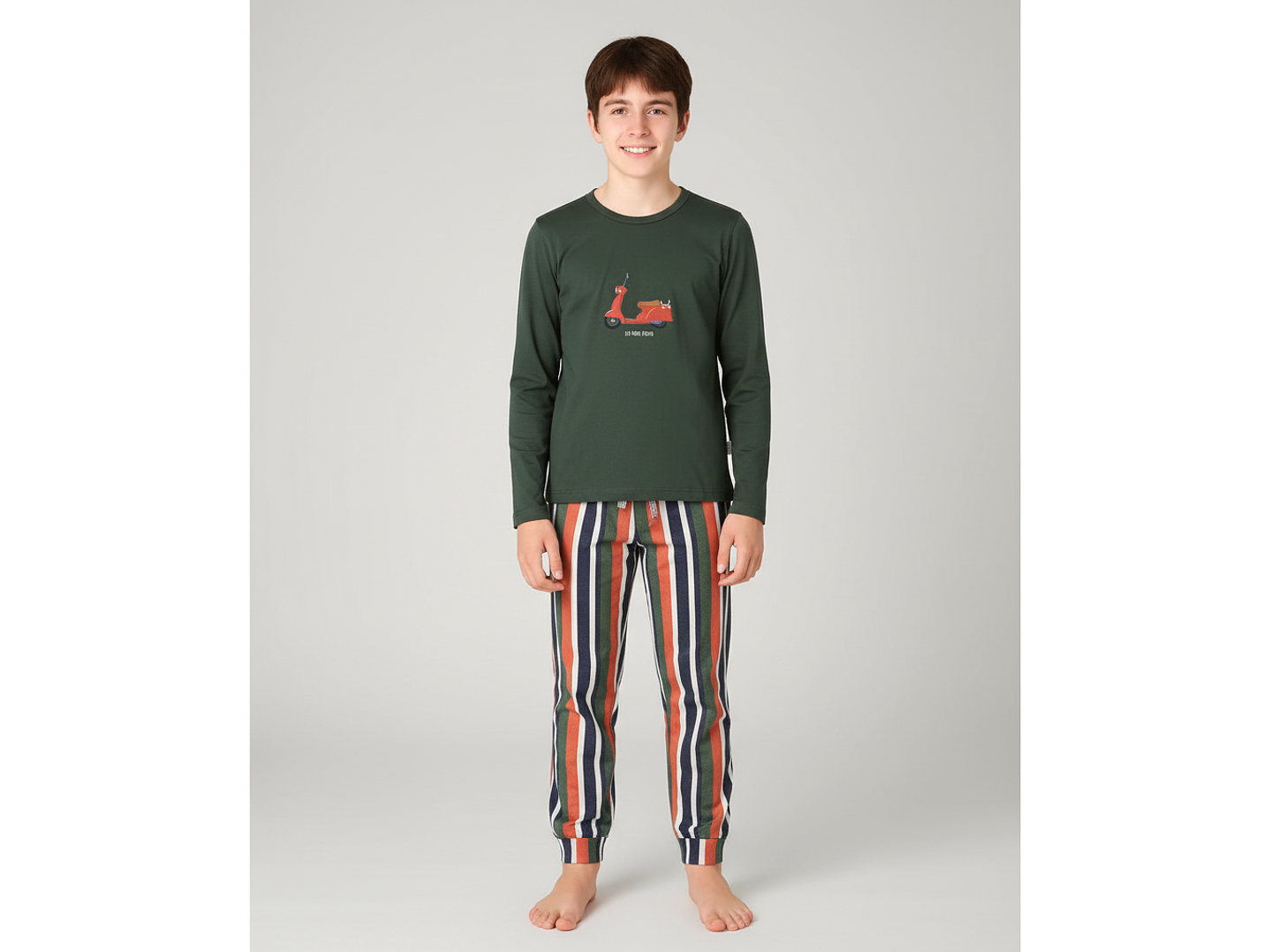 Pijama de Menino 100% Algodão com Scooter – Calças às Riscas | Fabricado em Portugal 1