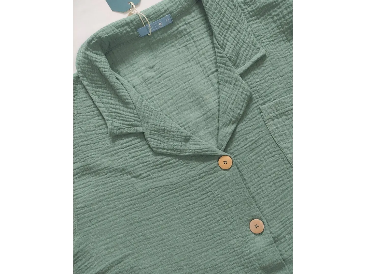 Pijama de Mulher em Musselina Fluida com Botões - verde 5