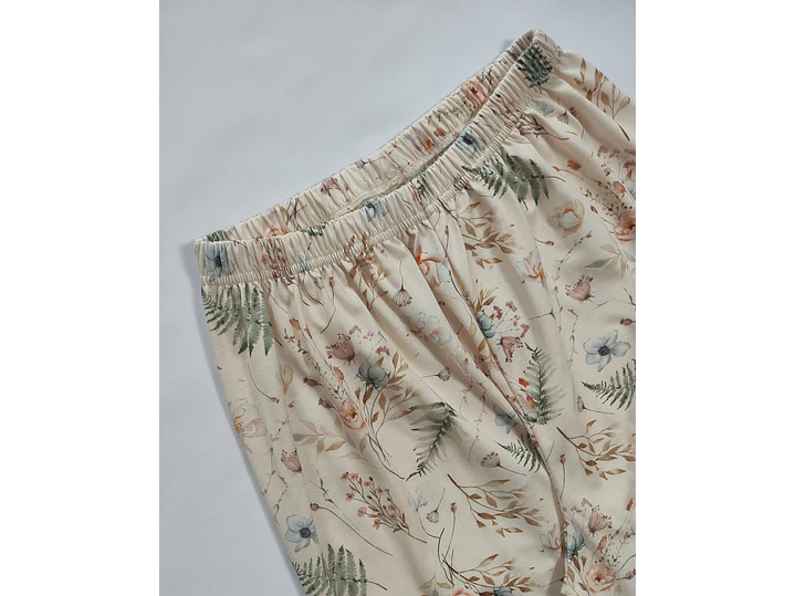 Pijama de Mulher 100% Algodão com Calção Corsário – Amarelo Torrado e Estampado Floral 4