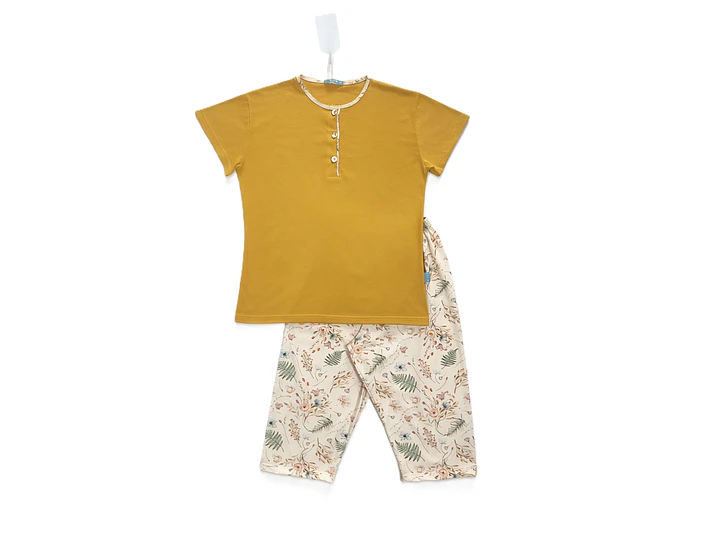 Pijama de Mulher 100% Algodão com Calção Corsário – Amarelo Torrado e Estampado Floral 5