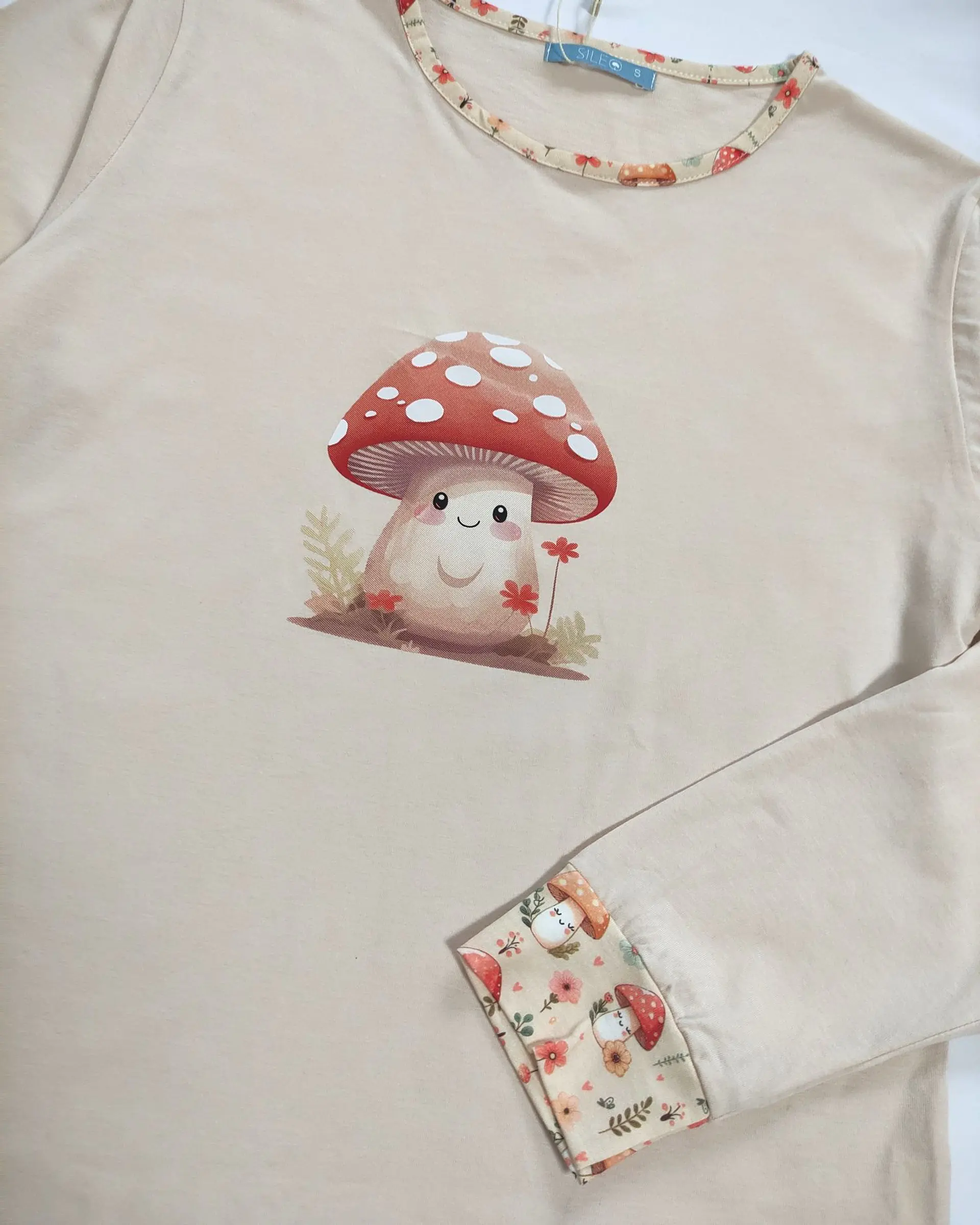 Pijama de Mulher em Algodão com Estampado de Cogumelos  - beje 3