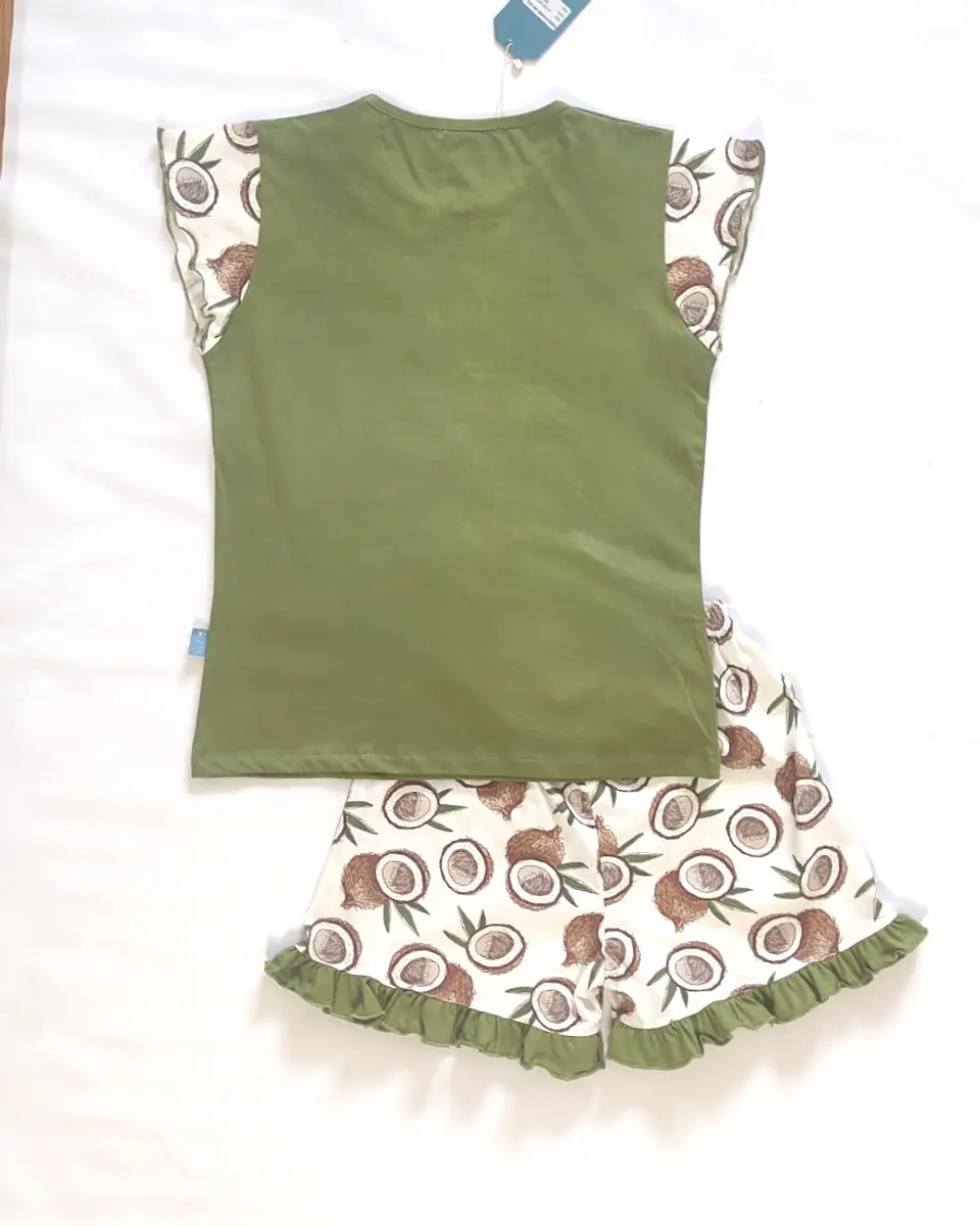 Pijama Feminino em Algodão Verde com Calção Estampado de Cocos  4