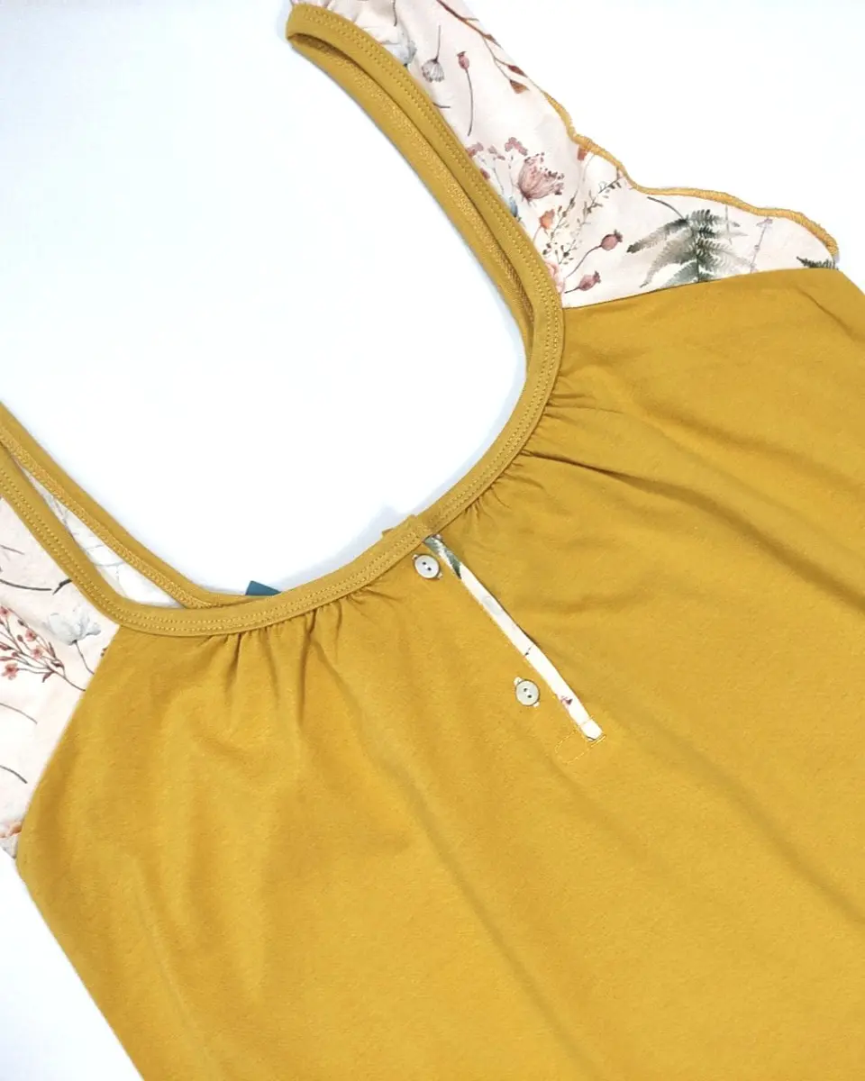 Pijama de Mulher com Alças e Calções Florais  5