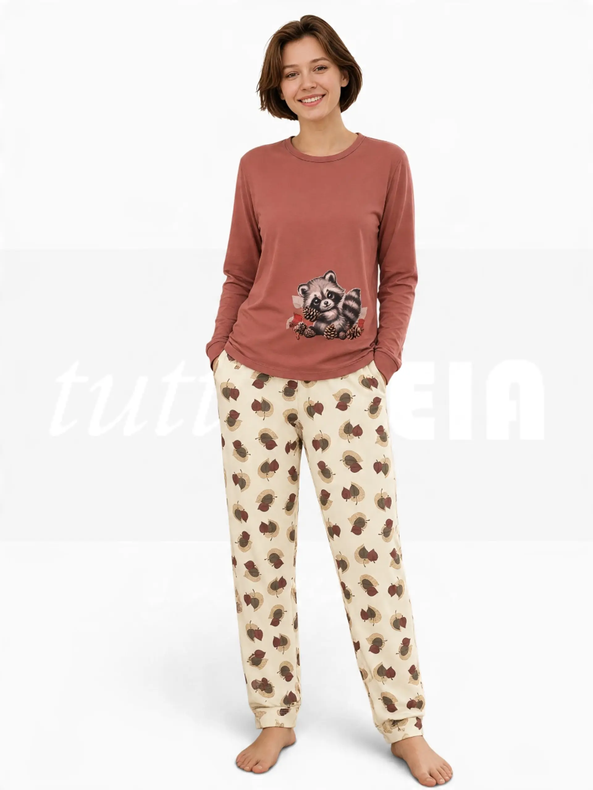 Pijama de Senhora com Guaxinim – Conforto e Charme de Outono 1