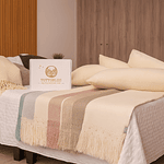 Piecera Mantita tejida a telar, Lana natural Crudo