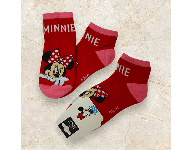 Calcetines Minnie Mouse Rojos para Niñas: Confort con 75% Algodón, 22% Poliéster, 3% Spandex - Mirando