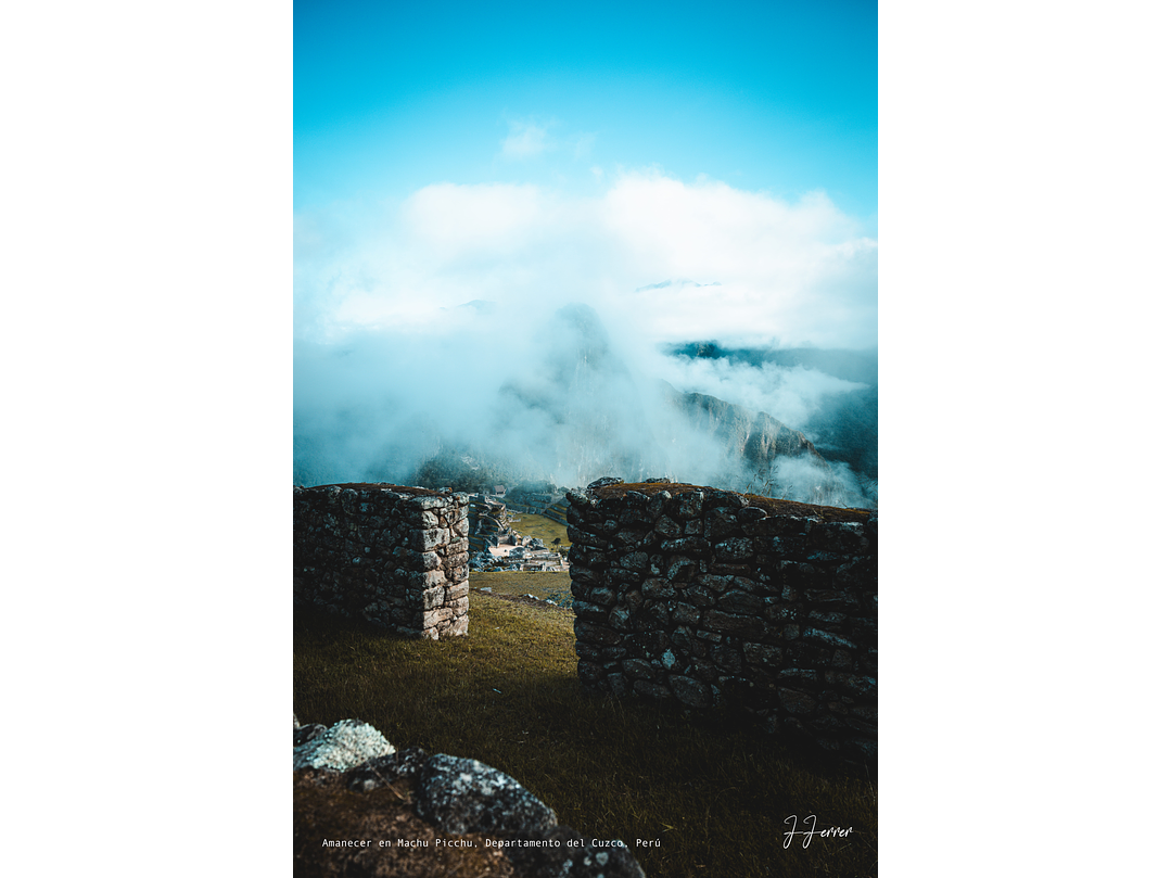 Amanecer en Machu Picchu, Departamento del Cuzco, Perú 1