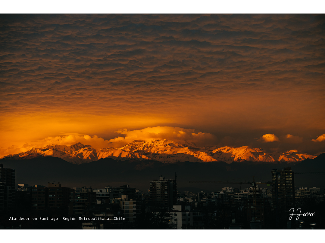 Atardecer en Santiago, Región Metropolitana, Chile 1