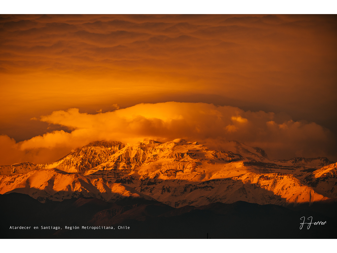 Atardecer en Santiago, Región Metropolitana, Chile 1