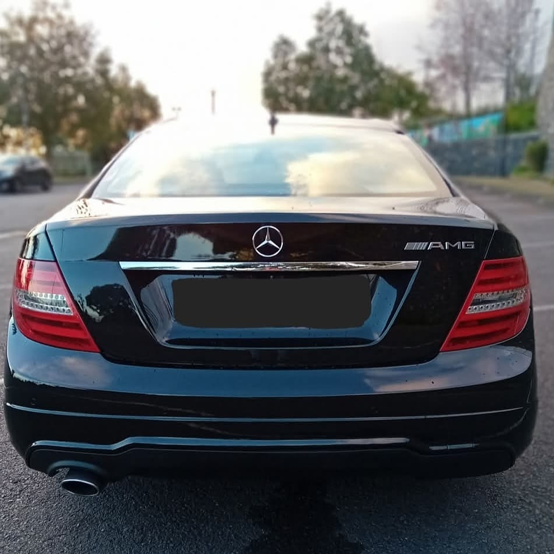 Mercedes-Benz c220d coupé  AMG 10