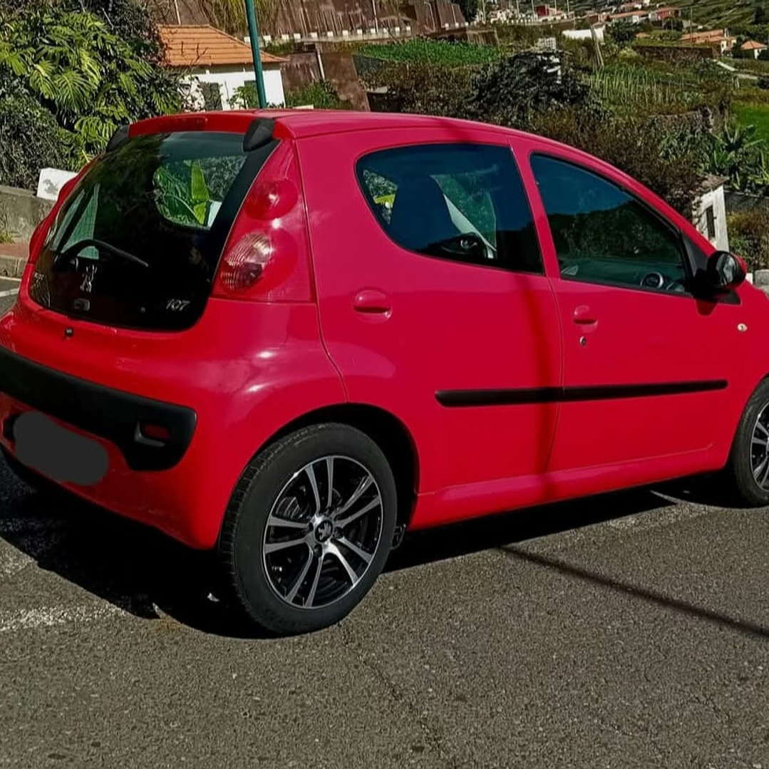 Peugeot  107 5