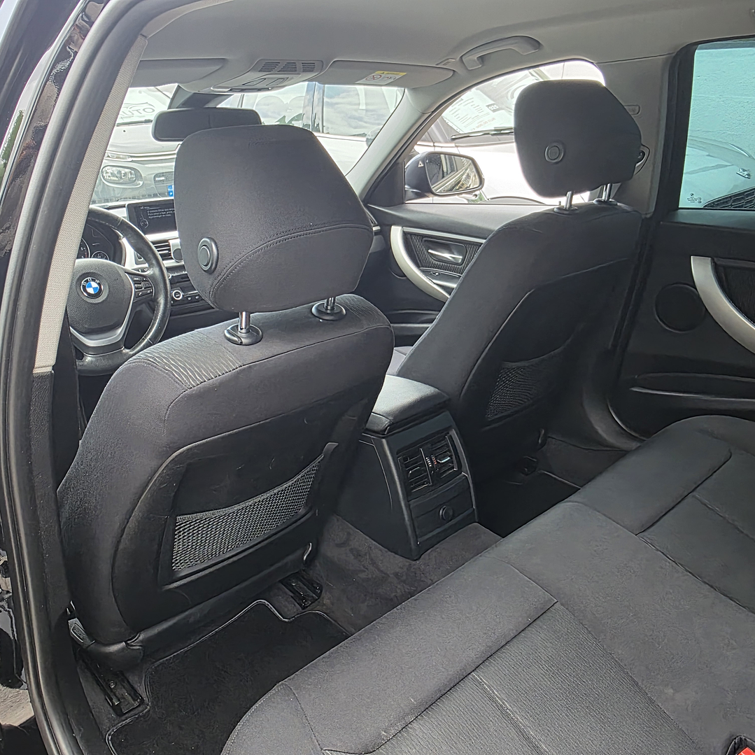 Bmw série  320d Xdrive 5