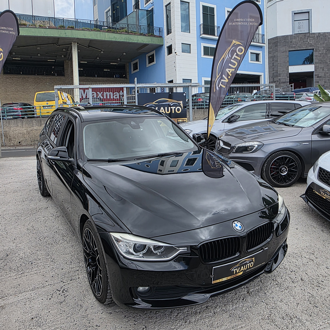 Bmw série  320d Xdrive 7