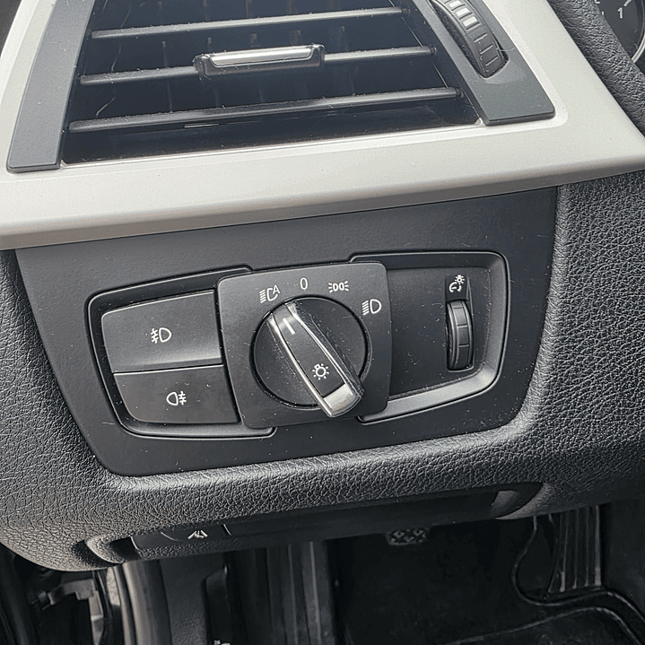 Bmw série  320d Xdrive 15