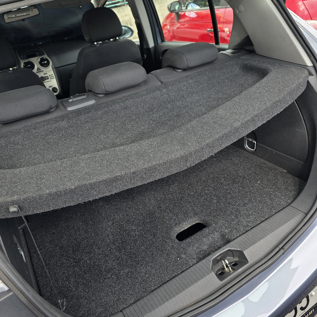 Opel Corsa D 1.2cc 9