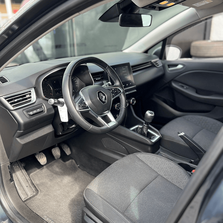 Renault clio V tce 8