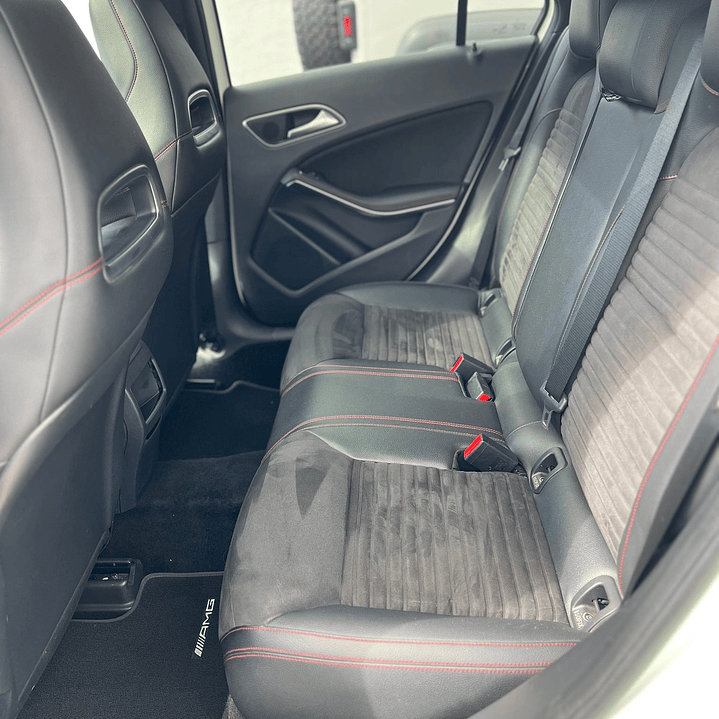 MERCEDES clasd A 180d 9