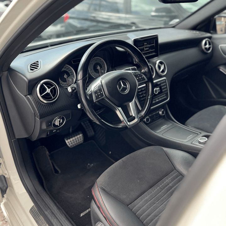 MERCEDES clasd A 180d 7