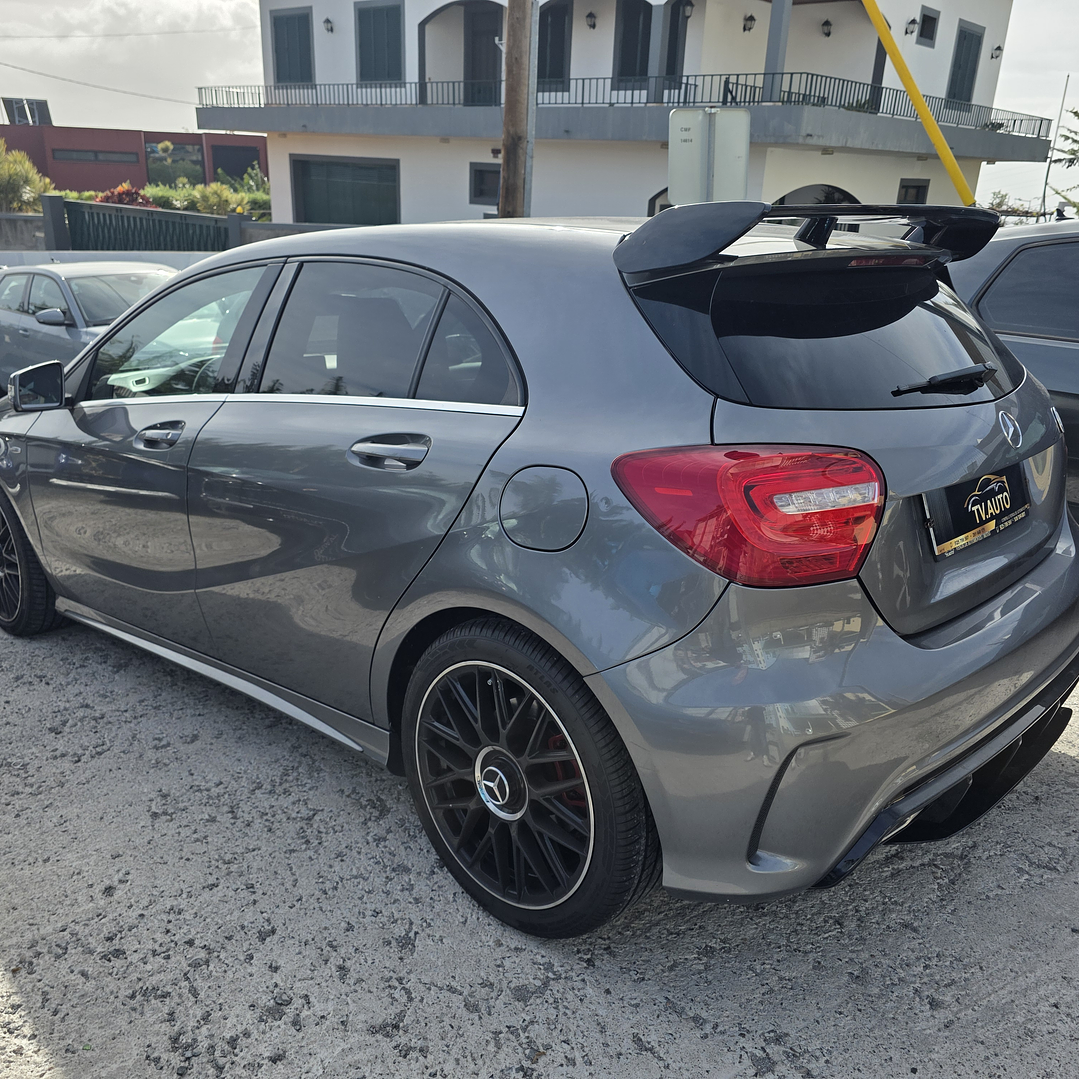 Mercedes class A250 AMG 4