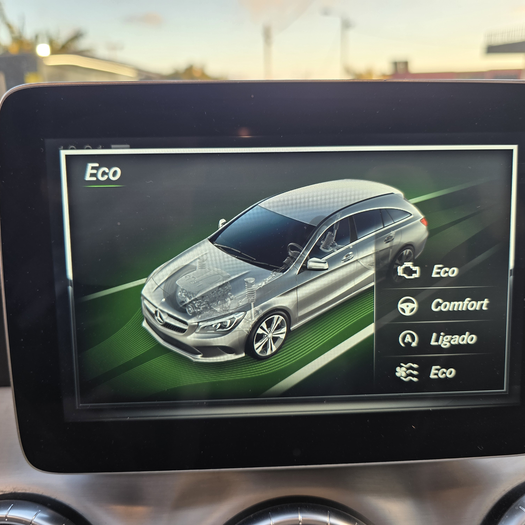 Mercedes class A 220d AMG pack night 8