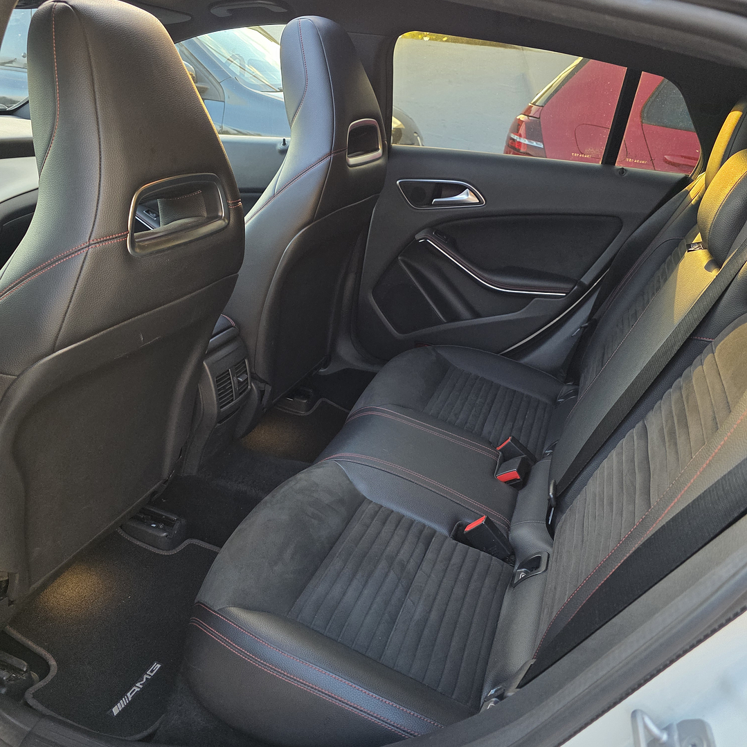 Mercedes class A 220d AMG pack night 15