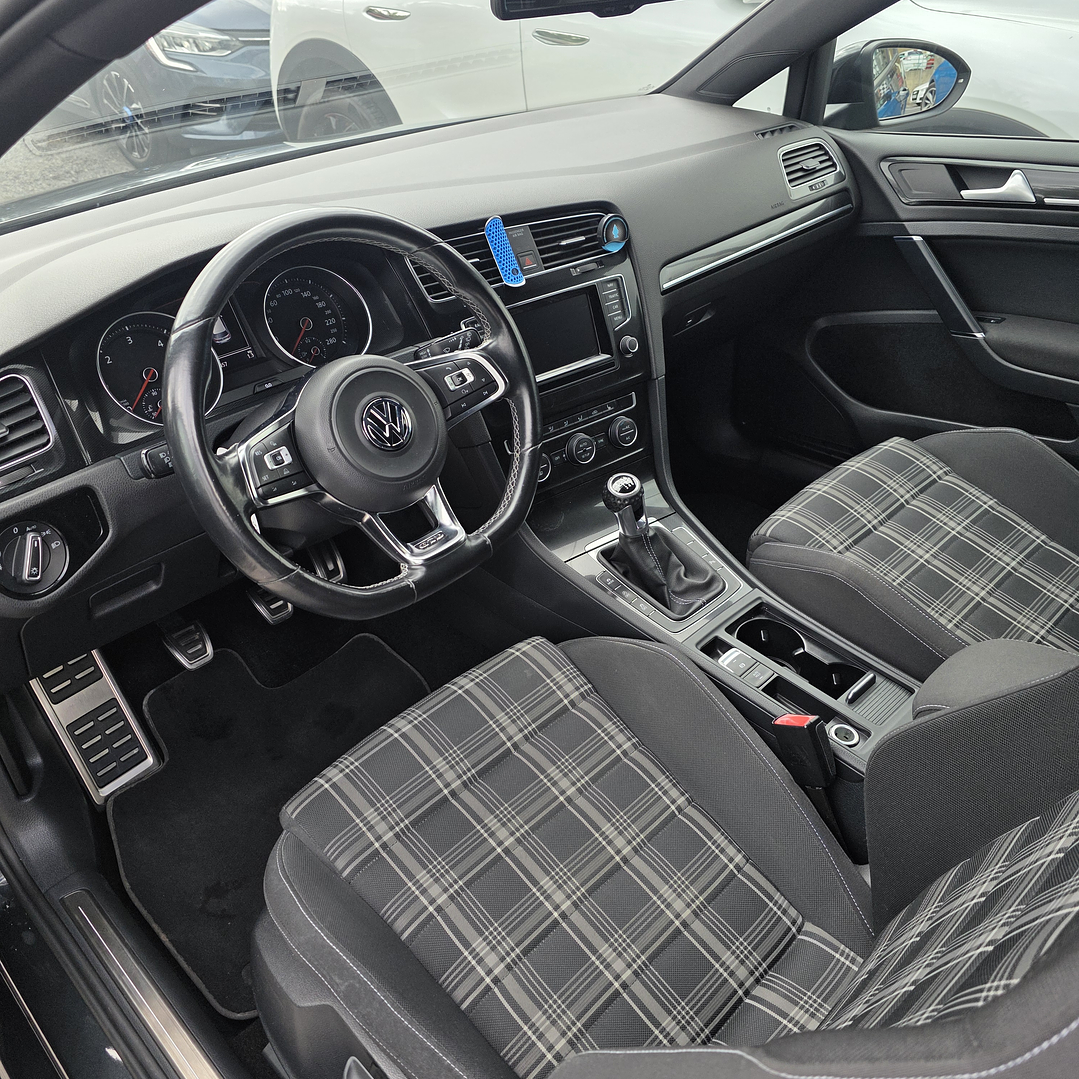 Volkswagen Golf 7 GTD 10