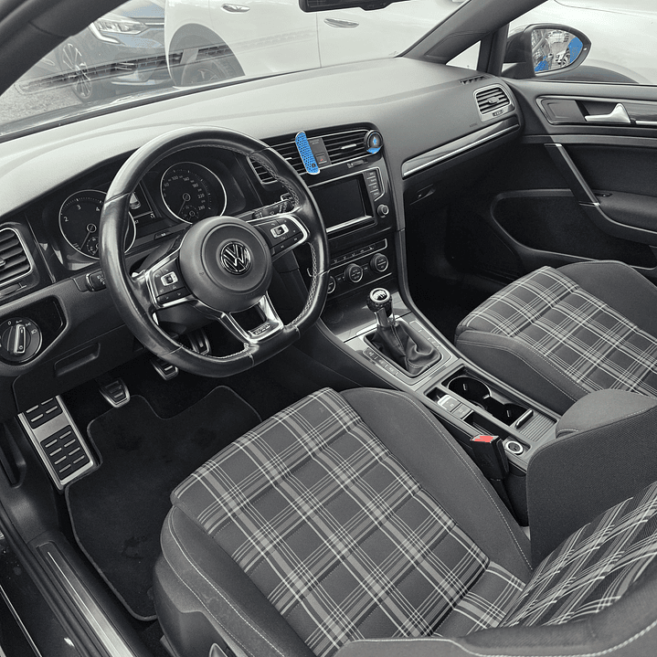 Volkswagen Golf 7 GTD 10