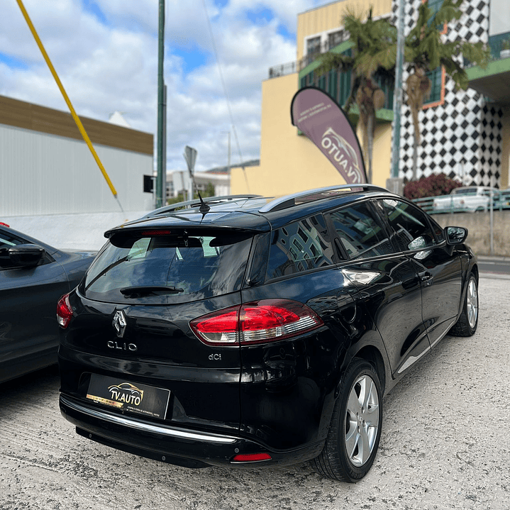 Renault clio 1.5 dci sport touer 2
