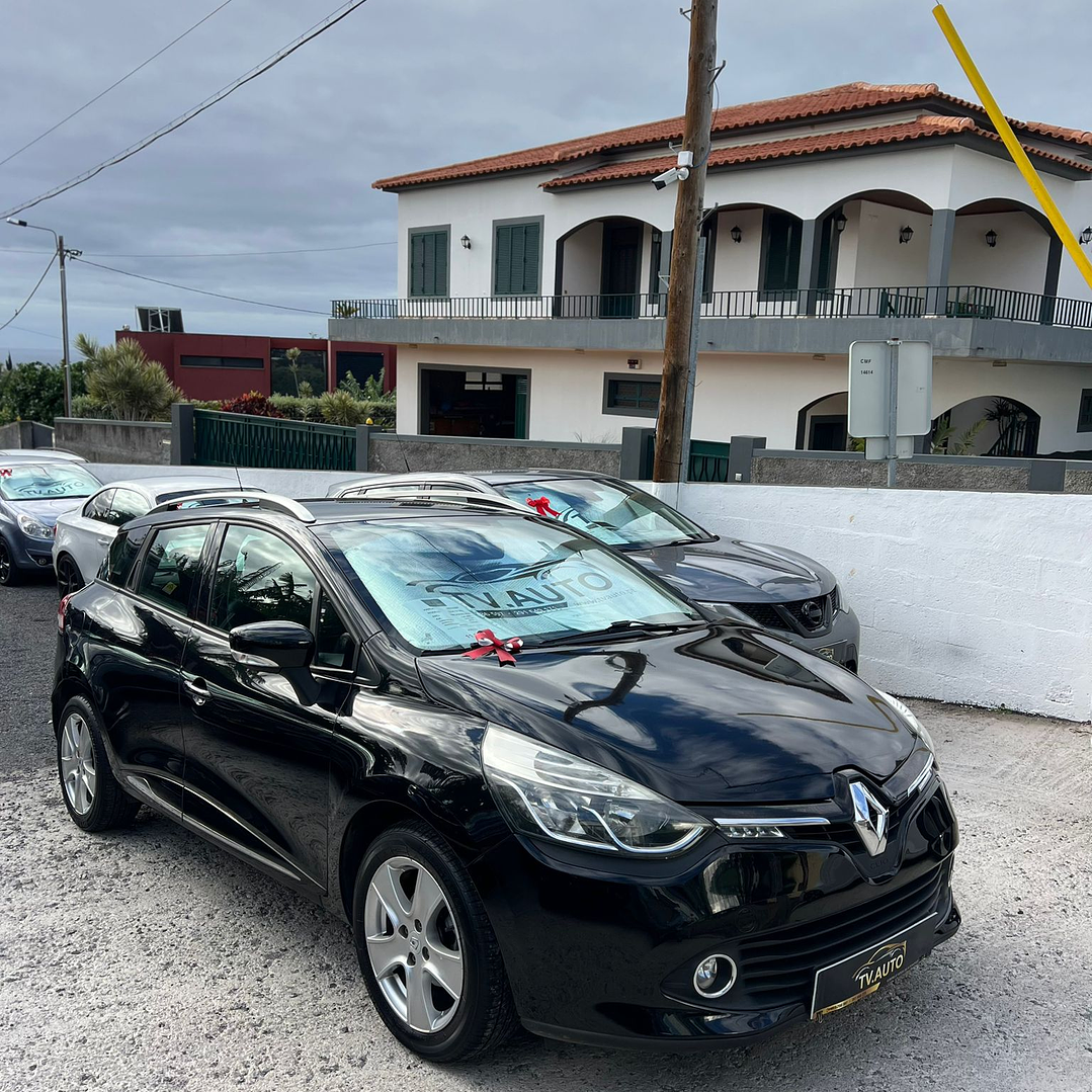Renault clio 1.5 dci sport touer 3