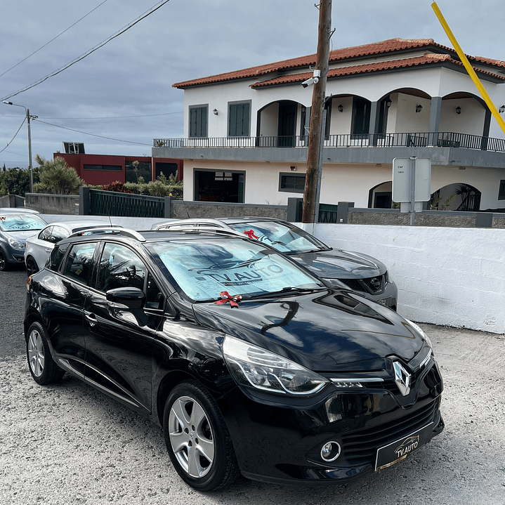 Renault clio 1.5 dci sport touer 3