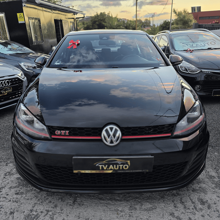 Volkswagen Golf 7 GTi perfotmace 1