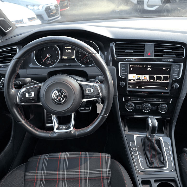 Volkswagen golf 7 GTi performace 3 portas 2