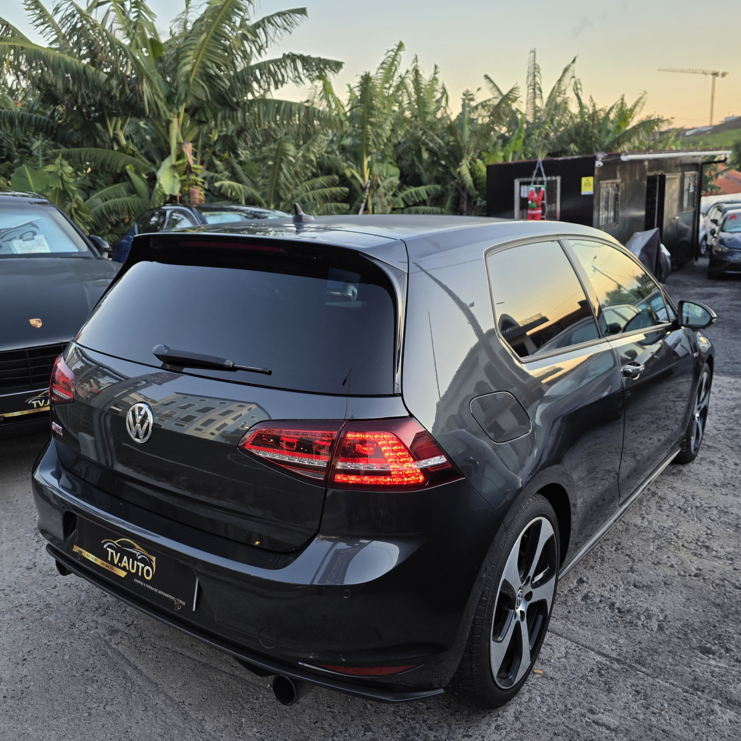 Volkswagen golf 7 GTi performace 3 portas 8