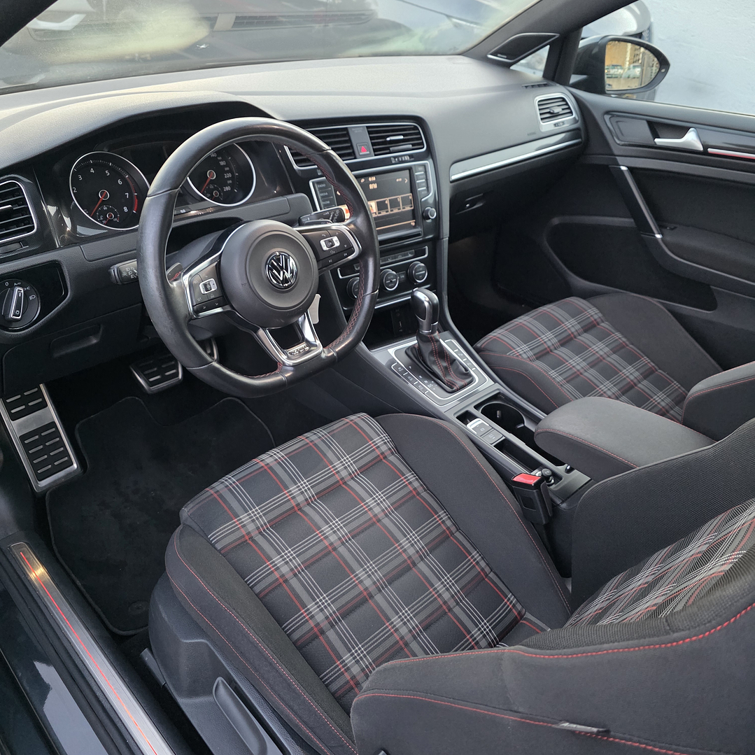 Volkswagen golf 7 GTi performace 3 portas 11
