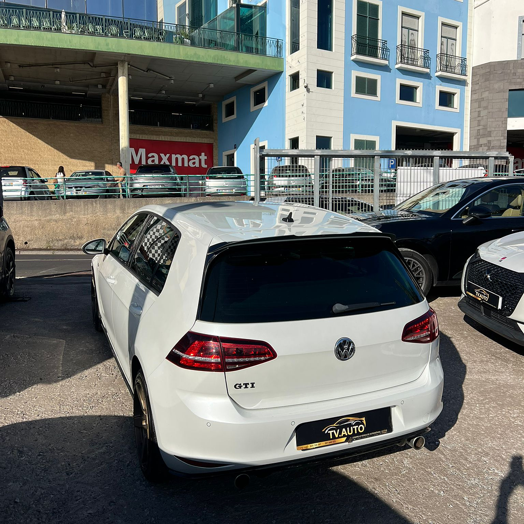 Volkswagen Golf 7 GTi  10