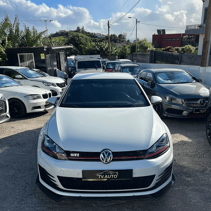 Volkswagen Golf 7 GTi  1