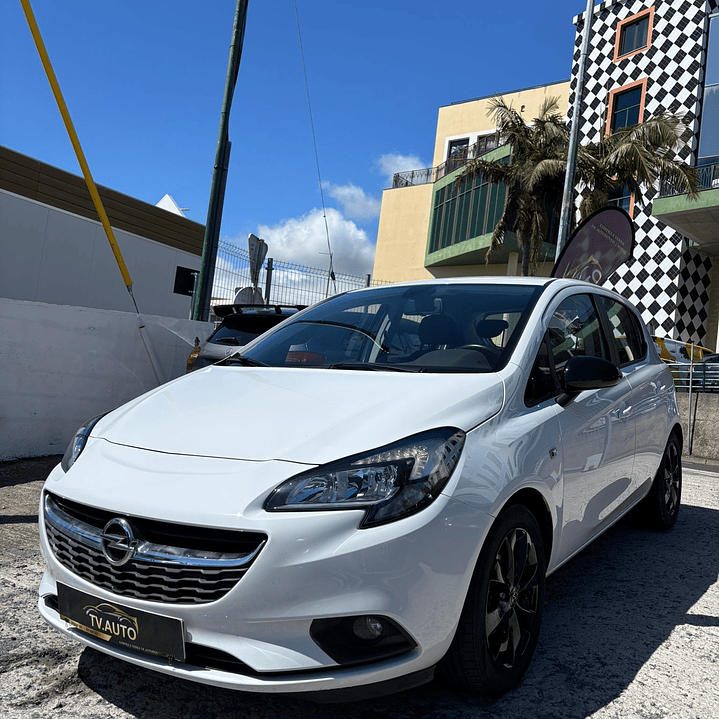 Opel corsa E Automatico 3