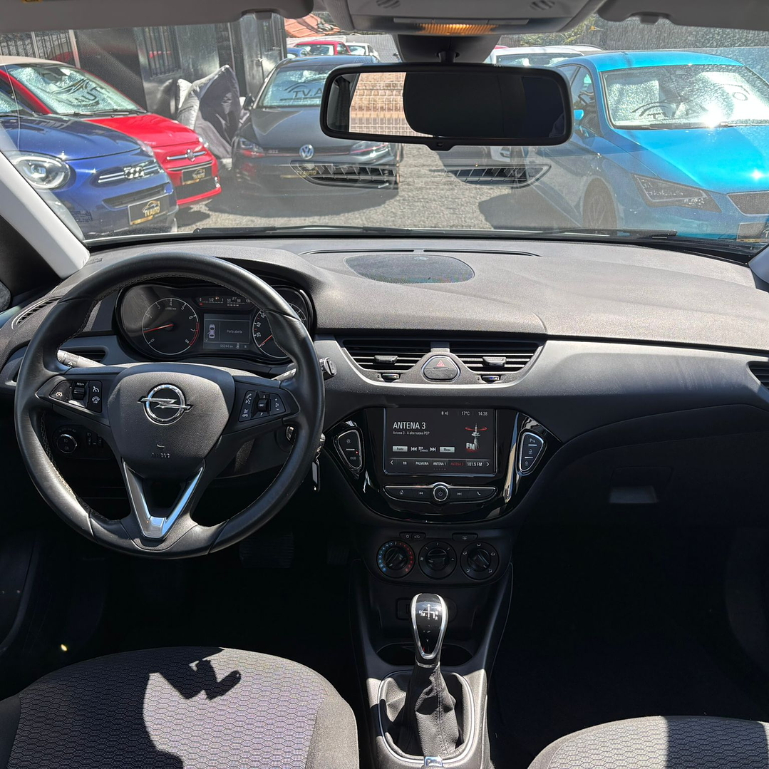 Opel corsa E Automatico 11