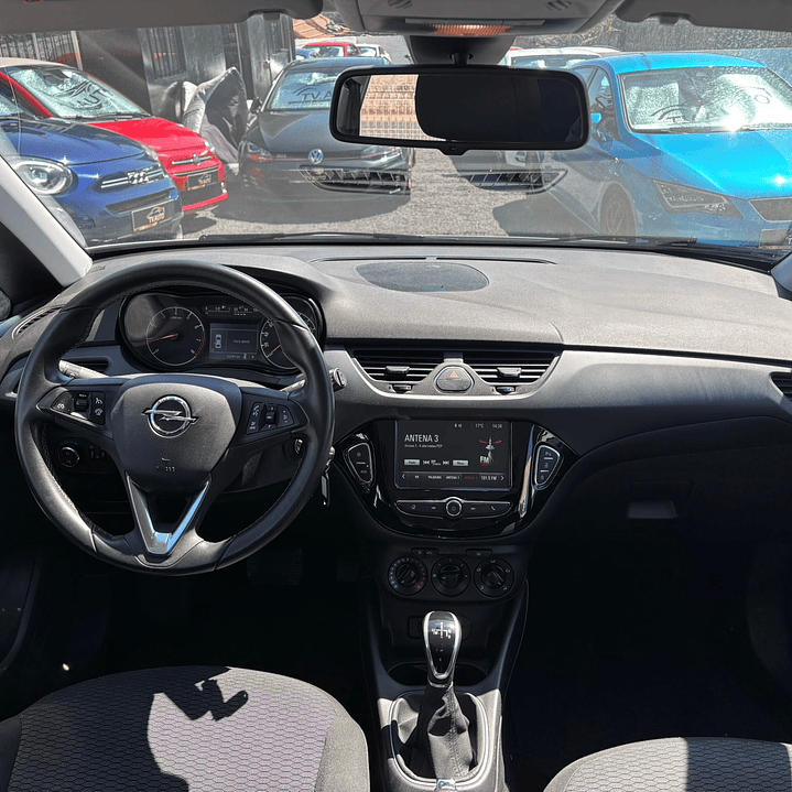 Opel corsa E Automatico 11