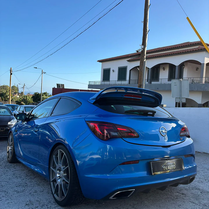 Opel Astra OPC 4