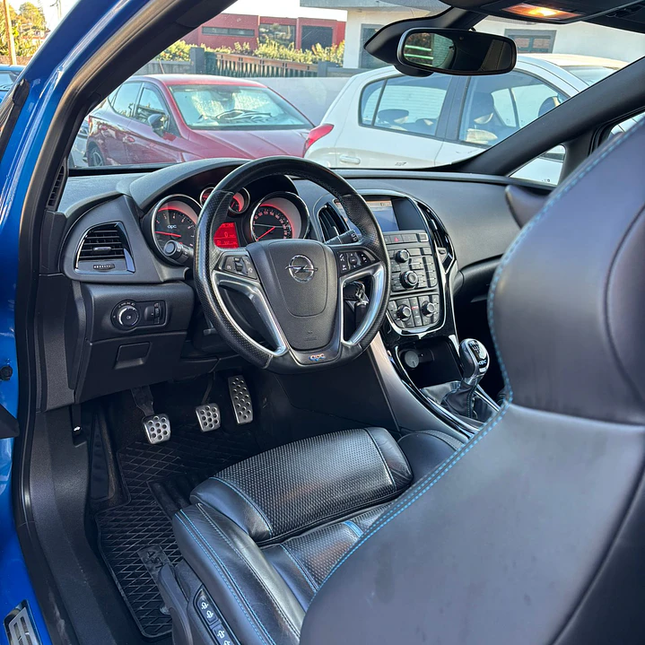 Opel Astra OPC 10