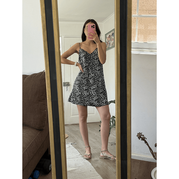 Vestido Satinado CK 3