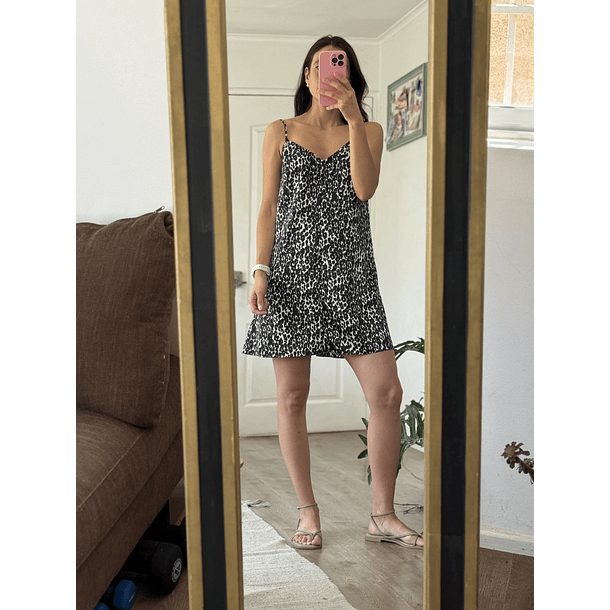 Vestido Satinado CK 4