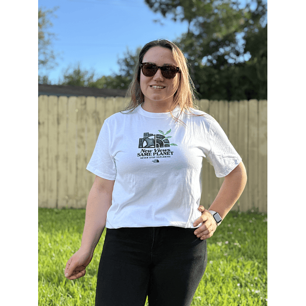 Polera New Views Same Place 5